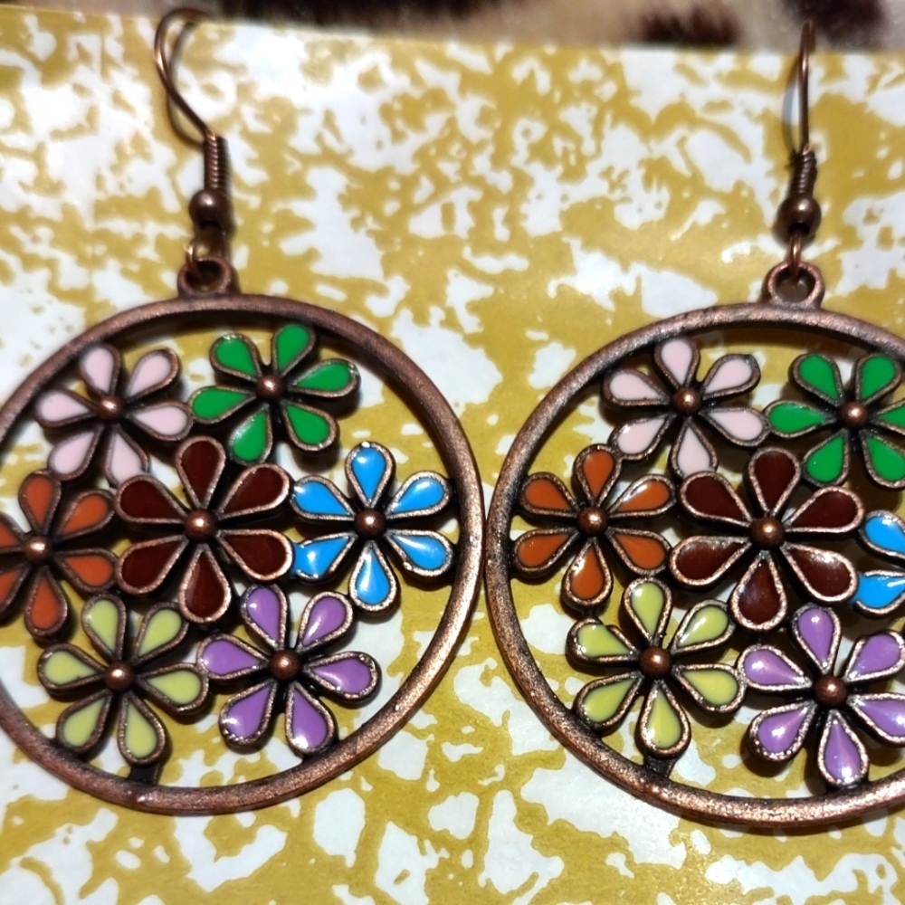 Round brass earrings